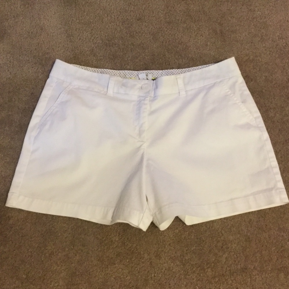 crown & ivy white shorts
